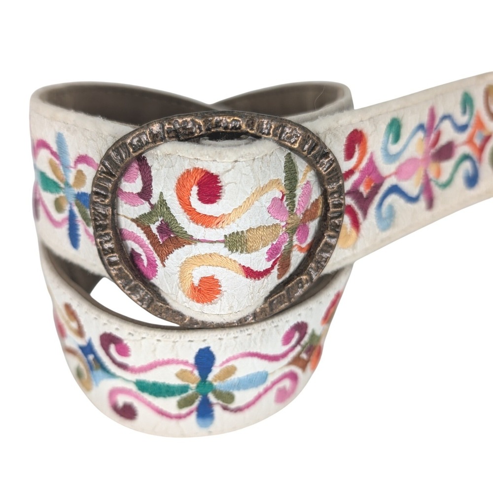 VTG 70s Bechelli Embroidered Leather Belt White Floral Boho Hippie Artisan Folk